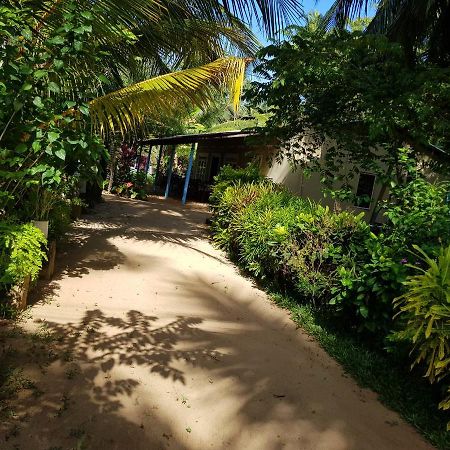 Nilaveli Beach Rooms Exterior foto
