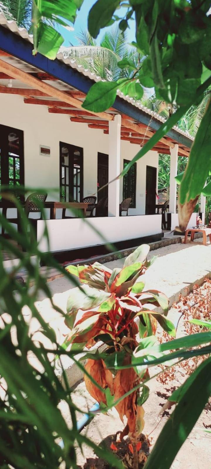 Nilaveli Beach Rooms Exterior foto